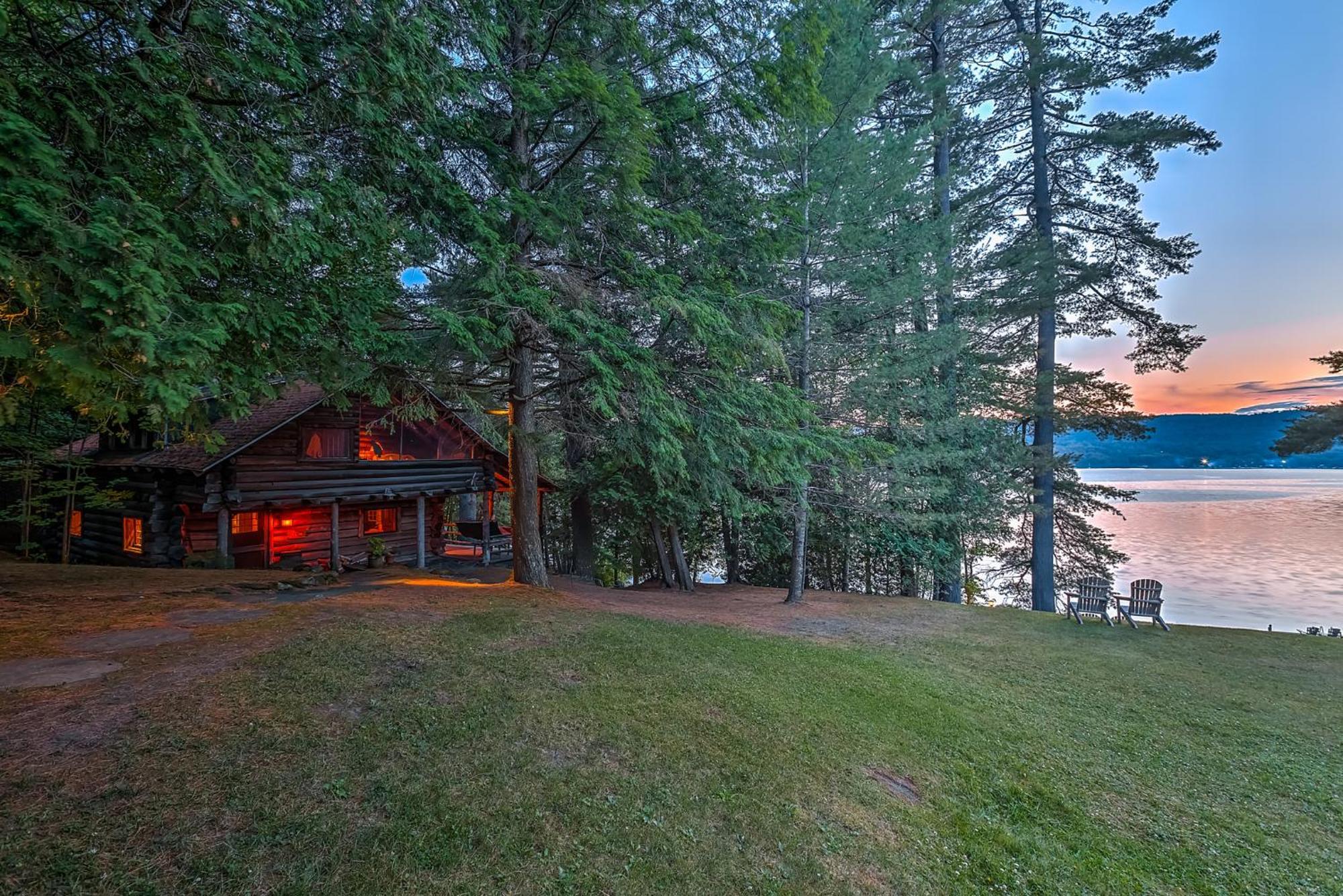 Ripplecove Hotel & Spa Ayer's Cliff エクステリア 写真