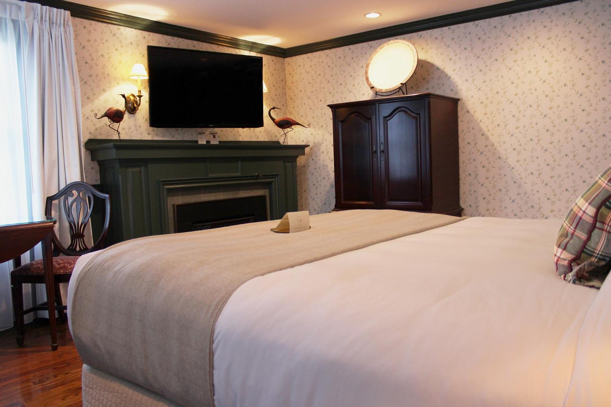 Ripplecove Hotel & Spa Ayer's Cliff エクステリア 写真